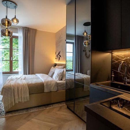 Kalan Boutique Stay Zirovnica Bagian luar foto