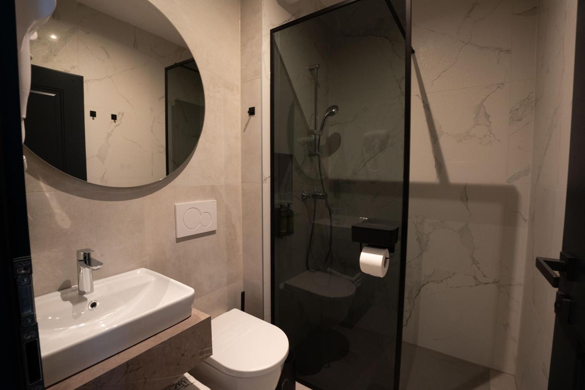 Kalan Boutique Stay Zirovnica Ruang foto