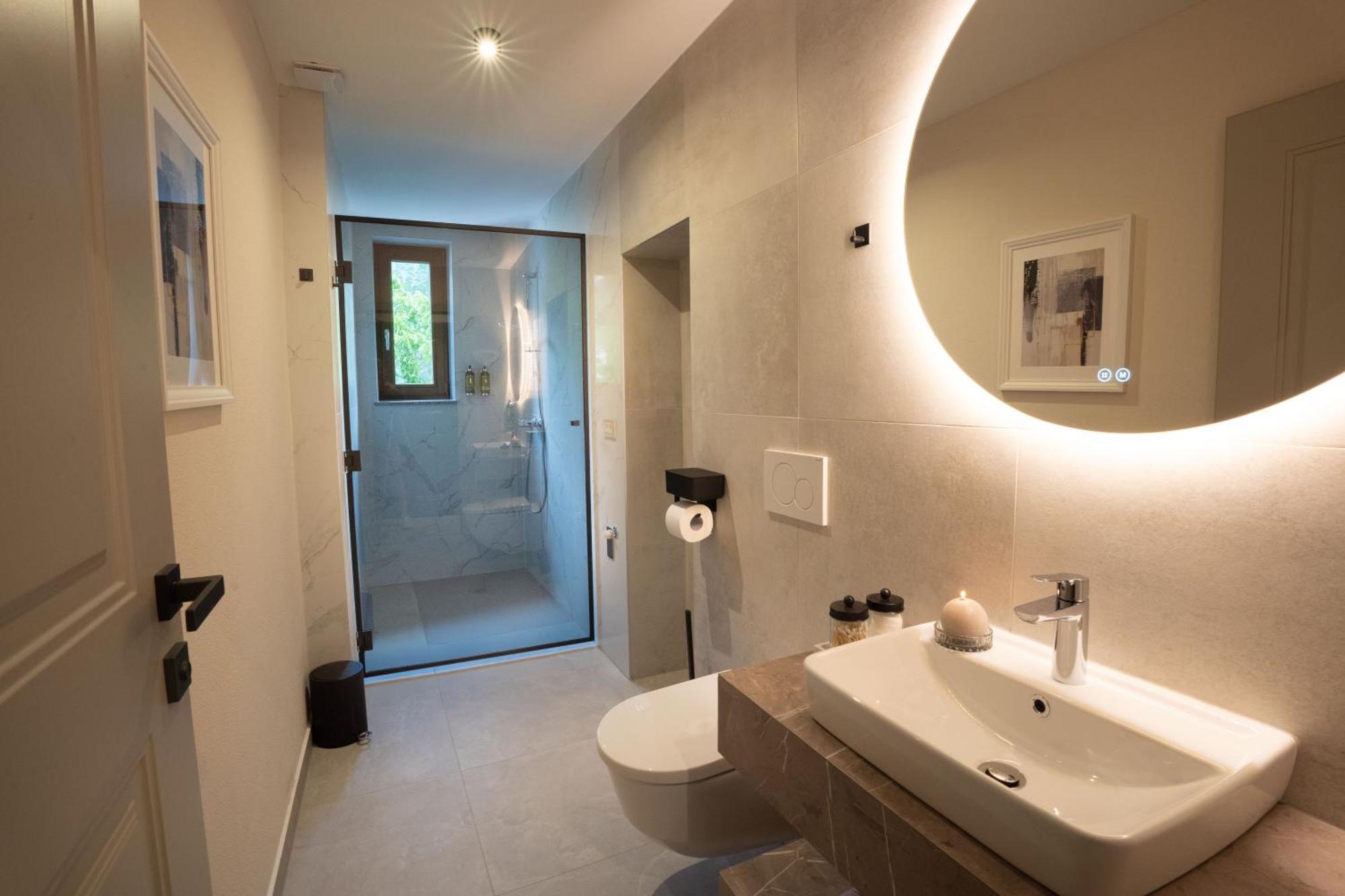 Kalan Boutique Stay Zirovnica Ruang foto