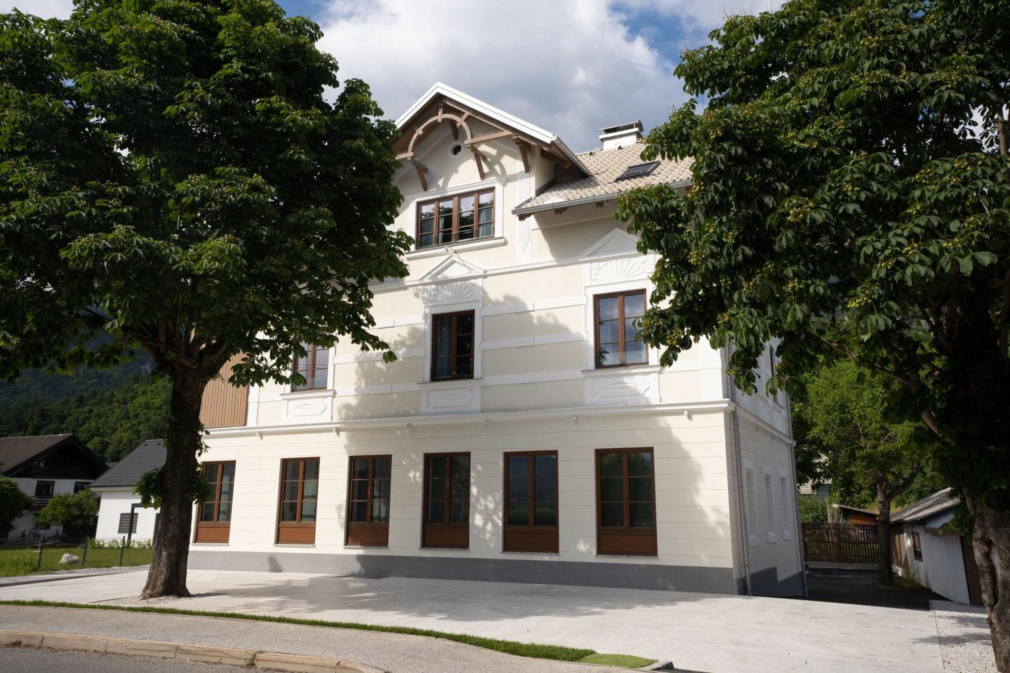 Kalan Boutique Stay Zirovnica Bagian luar foto