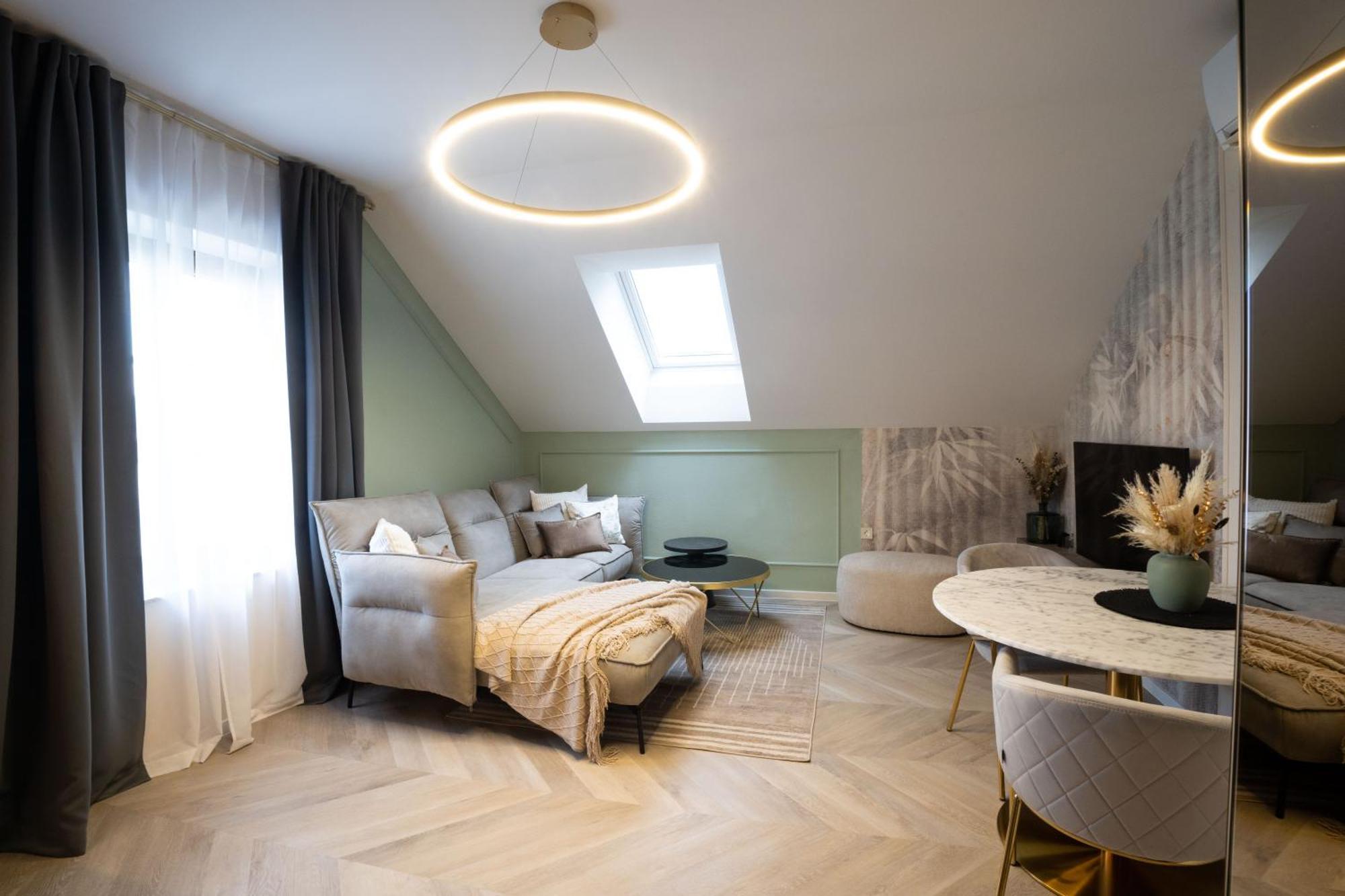 Kalan Boutique Stay Zirovnica Bagian luar foto