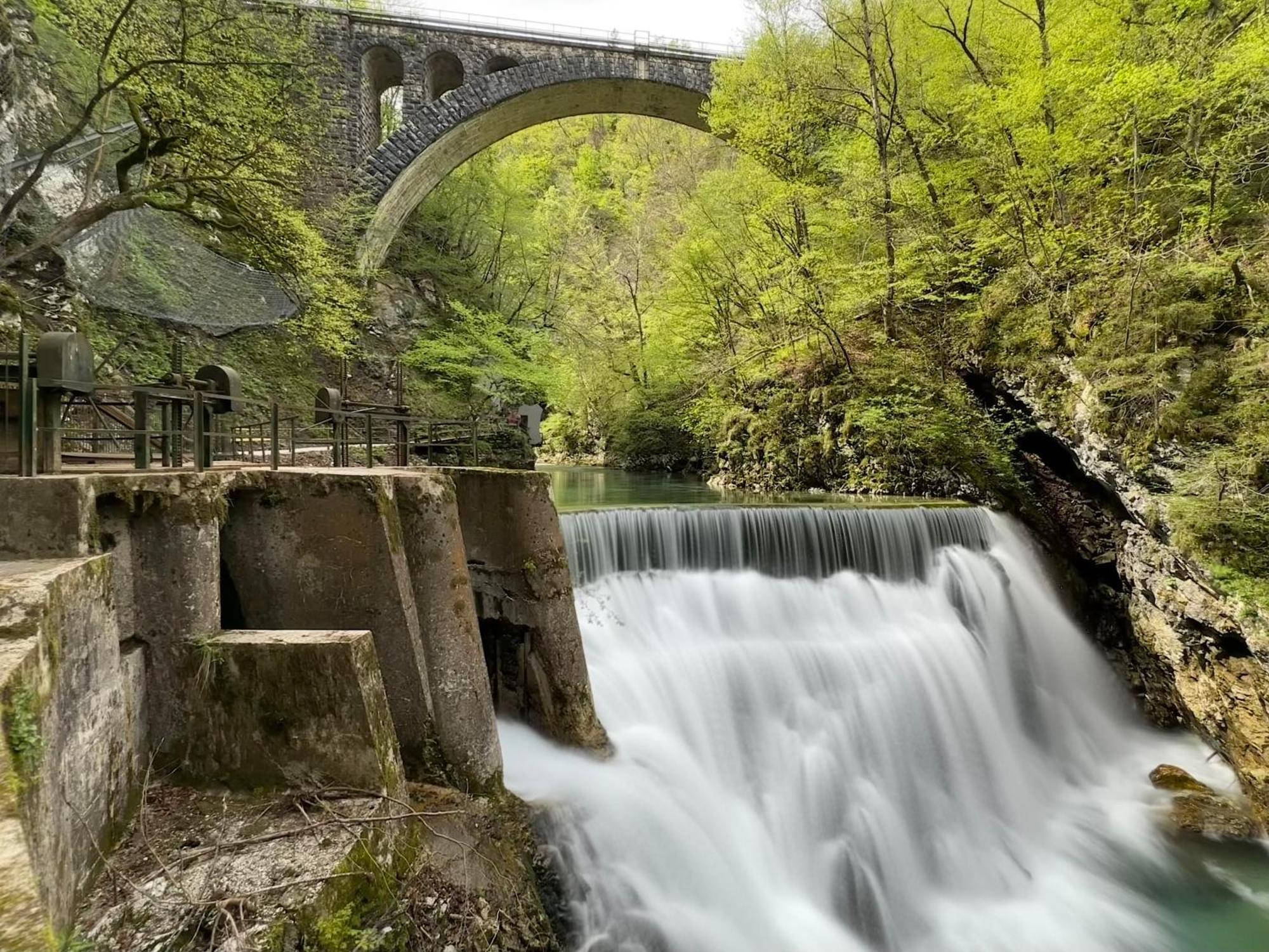 Kalan Boutique Stay Zirovnica Bagian luar foto